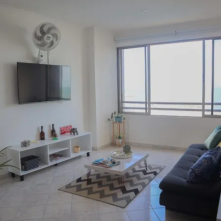 Hermoso Apartamento Frente Al Mar Apartamento *
